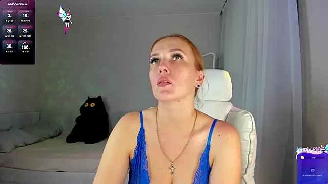 Snapshot of she_wolf chatting on July 6, 2026, 2:57 pm she wolf online show from July 6, 2026, 2:57 pm