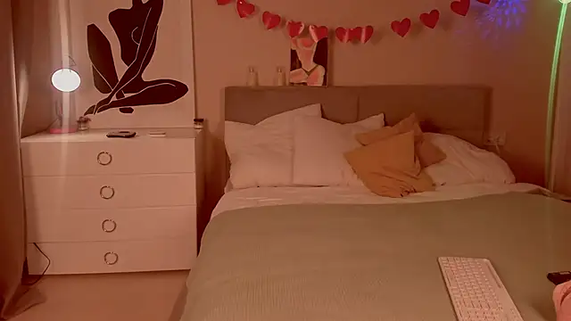 Snapshot of she_wolf chatting on March 19, 2026, 2:28 pm she wolf online show from March 19, 2026, 2:28 pm