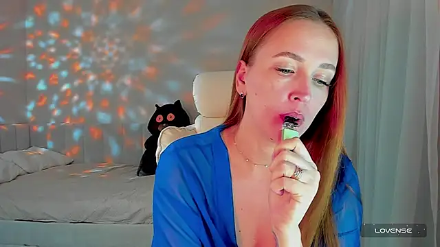 Snapshot of she_wolf chatting on April 9, 2026, 1:28 pm she wolf online show from April 9, 2026, 1:28 pm