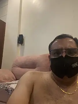 maleattention online show from May 10, 2026, 4:09 pm