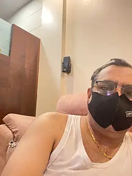 maleattention online show from May 11, 2026, 4:04 pm