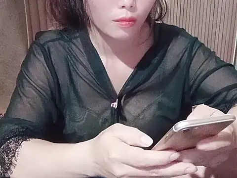 Snapshot of Girl-crazy1 chatting on March 2, 2026, 5:19 am Girl-crazy1 online show from March 2, 2026, 5:19 am