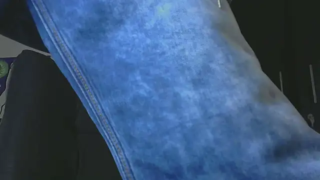 Snapshot of LovexJuxn8 chatting on February 16, 2026, 6:17 pm LovexJuxn8 online show from February 16, 2026, 6:17 pm