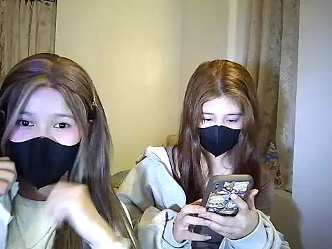 Snapshot of Sebastian_yi chatting on February 12, 2026, 1:00 pm Sebastian yi online show from February 12, 2026, 1:00 pm