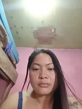 Snapshot of sweety_pie18 chatting on February 14, 2026, 1:22 pm sweety pie18 online show from February 14, 2026, 1:22 pm