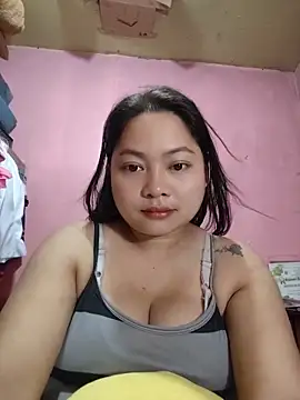 sweety pie18 online show from April 14, 2026, 2:11 pm