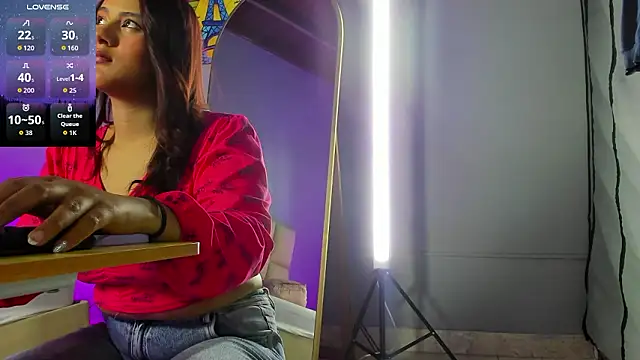 Snapshot of Zaphiro__Sky chatting on February 26, 2026, 8:36 am Zaphiro Sky online show from February 26, 2026, 8:36 am