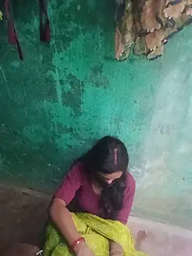 Desi Couple P online show from May 25, 2026, 12:32 am