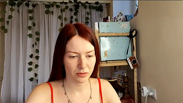 Snapshot of Kamila_Moore_ chatting on March 3, 2026, 2:46 pm Kamila Moore online show from March 3, 2026, 2:46 pm