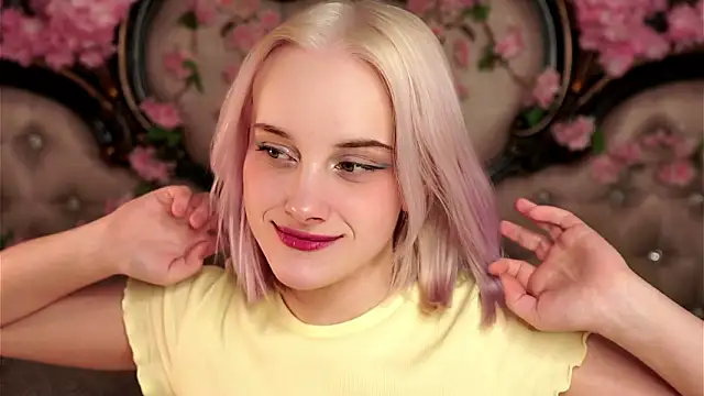 Snapshot of KirstinMcgeady chatting on March 15, 2026, 12:12 pm KirstinMcgeady online show from March 15, 2026, 12:12 pm