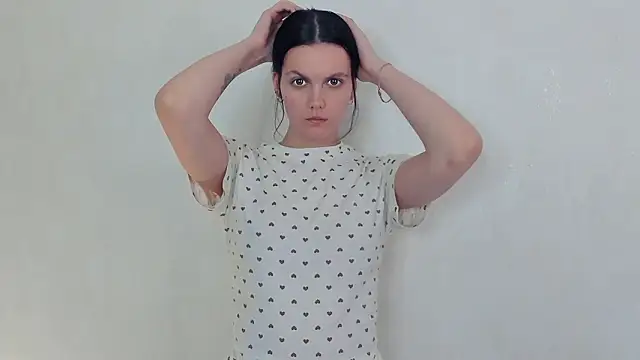 AnnettWildin online show from March 1, 2026, 7:08 am