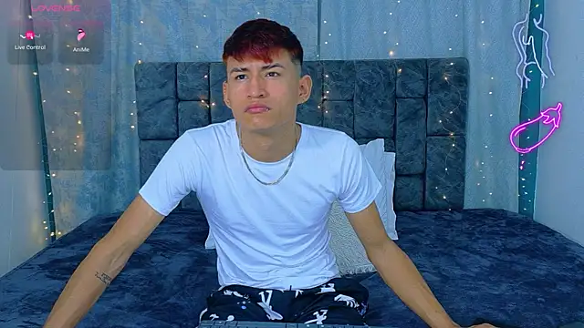 NicolasTorrez online show from April 3, 2026, 1:45 am