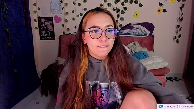 Snapshot of Hanna_Tm chatting on May 10, 2026, 5:44 am Hanna Tm online show from May 10, 2026, 5:44 am