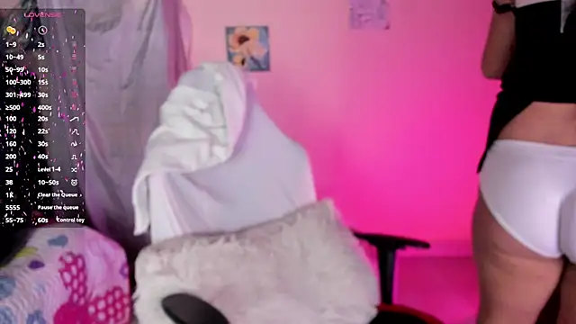 Snapshot of Hanna_Tm chatting on March 2, 2026, 2:01 am Hanna Tm online show from March 2, 2026, 2:01 am