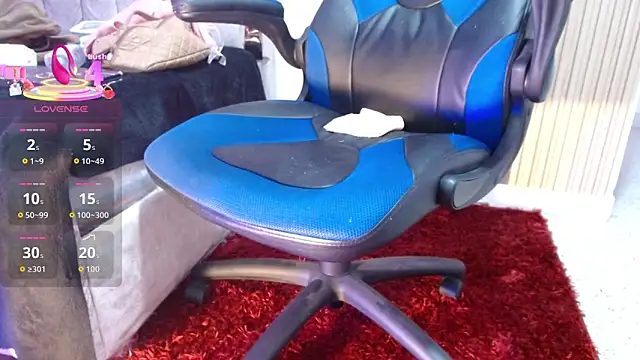 Hazumi Tsu online show from February 19, 2026, 10:40 pm