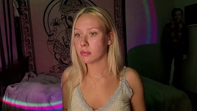 pureeangel online show from April 2, 2026, 8:04 pm