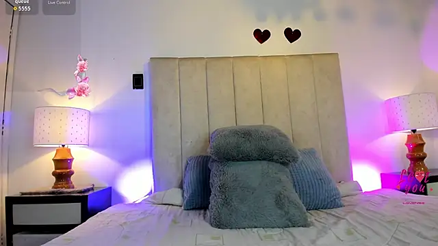 MissMilf  online show from March 26, 2026, 7:23 pm