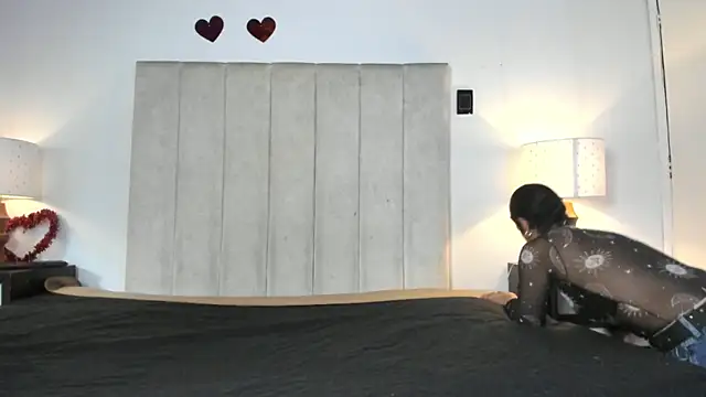 MissMilf  online show from July 21, 2026, 7:37 pm