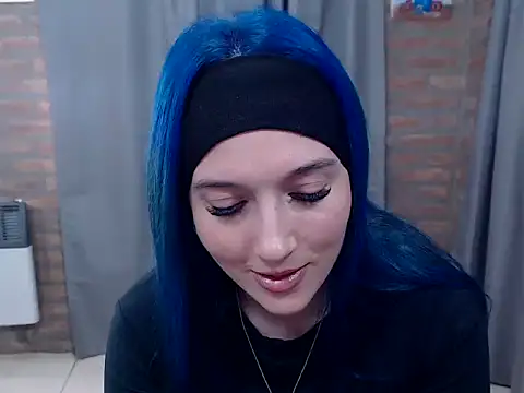 Snapshot of AZULFOX69 chatting on May 23, 2026, 6:29 pm AZULFOX69 online show from May 23, 2026, 6:29 pm