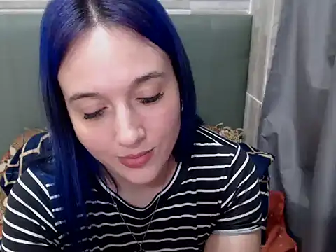 Snapshot of AZULFOX69 chatting on April 26, 2026, 6:27 pm AZULFOX69 online show from April 26, 2026, 6:27 pm
