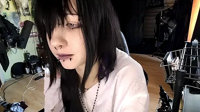 Snapshot of Shempert_ghot chatting on February 15, 2026, 11:09 am Shempert ghot online show from February 15, 2026, 11:09 am