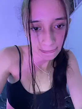 candy deluxe online show from May 28, 2026, 3:36 am