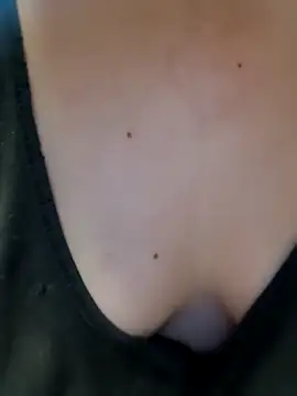 squirtshantal online show from November 25, 2025, 10:10 pm