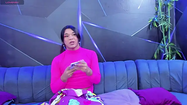 trans dirtyshow online show from March 18, 2026, 7:37 pm