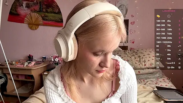 MelissaZaria online show from April 13, 2026, 6:39 am