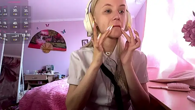 Snapshot of MelissaZaria chatting on May 18, 2026, 6:29 am MelissaZaria online show from May 18, 2026, 6:29 am