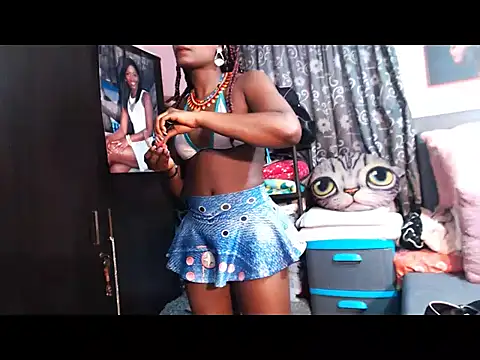 Snapshot of alanalaurent15 chatting on February 17, 2026, 12:13 pm alanalaurent15 online show from February 17, 2026, 12:13 pm