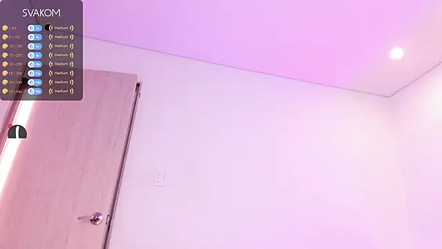 Violetta-foxx online show from April 16, 2026, 7:25 pm