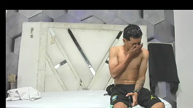 Snapshot of NatallyAndDuvan chatting on April 10, 2026, 1:29 pm NatallyAndDuvan online show from April 10, 2026, 1:29 pm