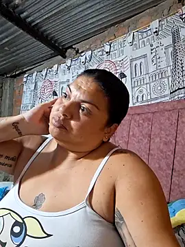 Snapshot of Juli_Powl chatting on April 10, 2026, 1:34 am Juli Powl online show from April 10, 2026, 1:34 am