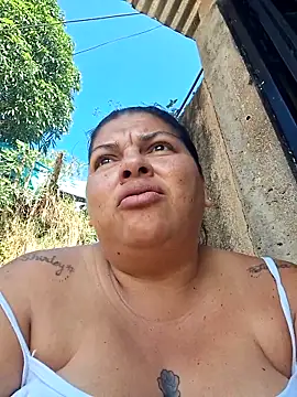 Snapshot of Juli_Powl chatting on March 16, 2026, 1:15 pm Juli Powl online show from March 16, 2026, 1:15 pm