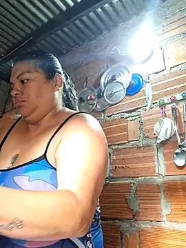 Snapshot of Juli_Powl chatting on April 2, 2026, 1:29 pm Juli Powl online show from April 2, 2026, 1:29 pm