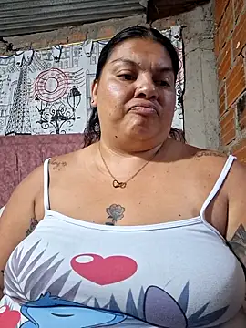 Snapshot of Juli_Powl chatting on March 13, 2026, 1:10 am Juli Powl online show from March 13, 2026, 1:10 am