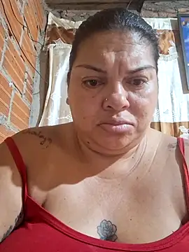 Snapshot of Juli_Powl chatting on March 23, 2026, 12:49 pm Juli Powl online show from March 23, 2026, 12:49 pm