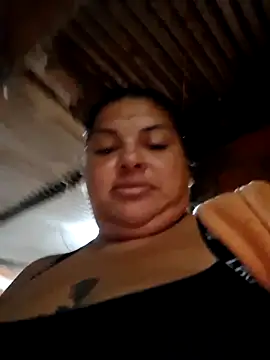 Snapshot of Juli_Powl chatting on March 26, 2026, 2:32 am Juli Powl online show from March 26, 2026, 2:32 am