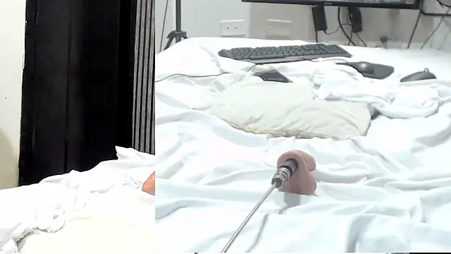 Snapshot of isabella_castro2 chatting on April 9, 2026, 4:14 am isabella castro2 online show from April 9, 2026, 4:14 am