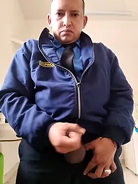 Hachi28 online show from April 23, 2026, 4:52 pm