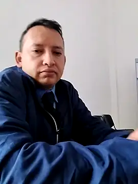 Hachi28 online show from April 5, 2026, 11:50 am