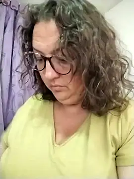 Snapshot of _Saraqueen chatting on March 1, 2026, 7:47 pm Saraqueen online show from March 1, 2026, 7:47 pm