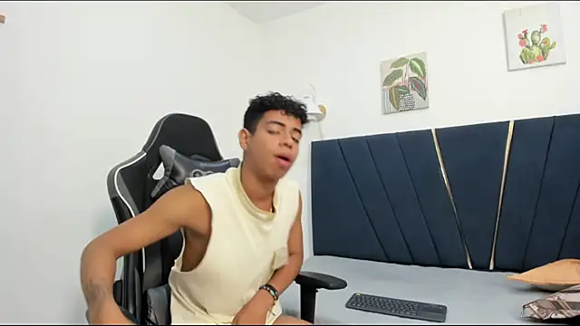 alexx cum18 online show from June 10, 2026, 4:13 am