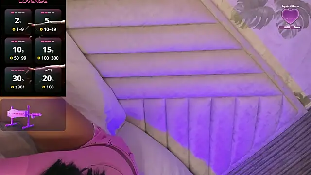 Snapshot of SarahRizof chatting on February 14, 2026, 5:07 am SarahRizof online show from February 14, 2026, 5:07 am