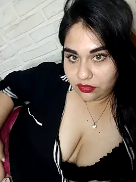 Snapshot of Sol_luvv chatting on February 20, 2026, 6:26 am Sol luvv online show from February 20, 2026, 6:26 am