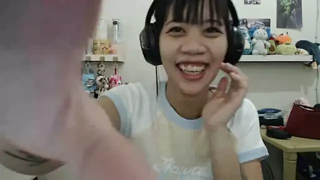 GloryKulikowski online show from March 3, 2026, 1:45 am