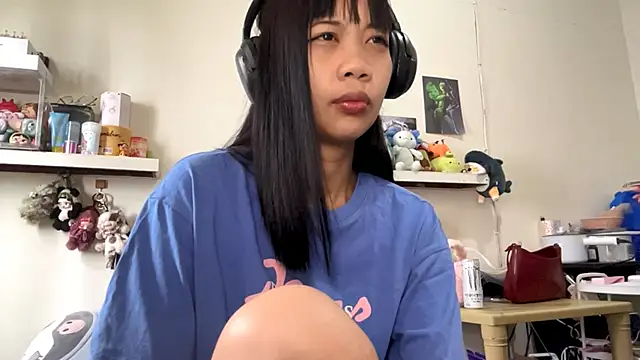 Snapshot of GloryKulikowski chatting on February 25, 2026, 1:17 am GloryKulikowski online show from February 25, 2026, 1:17 am