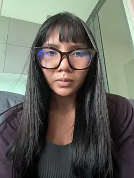 Snapshot of Alittleasaingirl chatting on February 12, 2026, 10:59 am Alittleasaingirl online show from February 12, 2026, 10:59 am