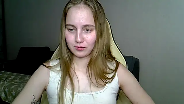 Snapshot of christimontero chatting on February 16, 2026, 11:31 am christimontero online show from February 16, 2026, 11:31 am